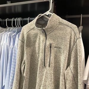 Mens Eddie Bauer 1/4 zip fleece.
